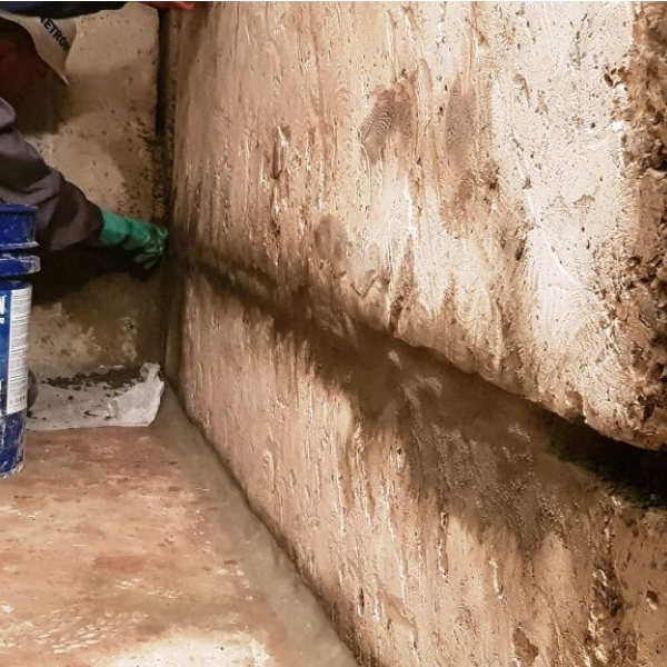 Гидроизоляция швов, стыков и статичных трещин материалом Пенекрит